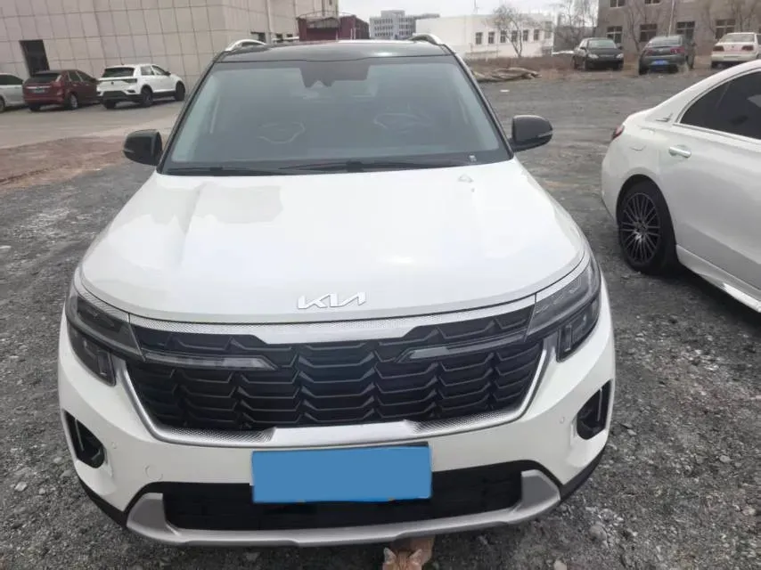2023 Kia Seltos 1.5L 115HP L4 CVT,autocango,china used car exporter,china ev exporter,chinese used car exporter,chinese used ev exporter
