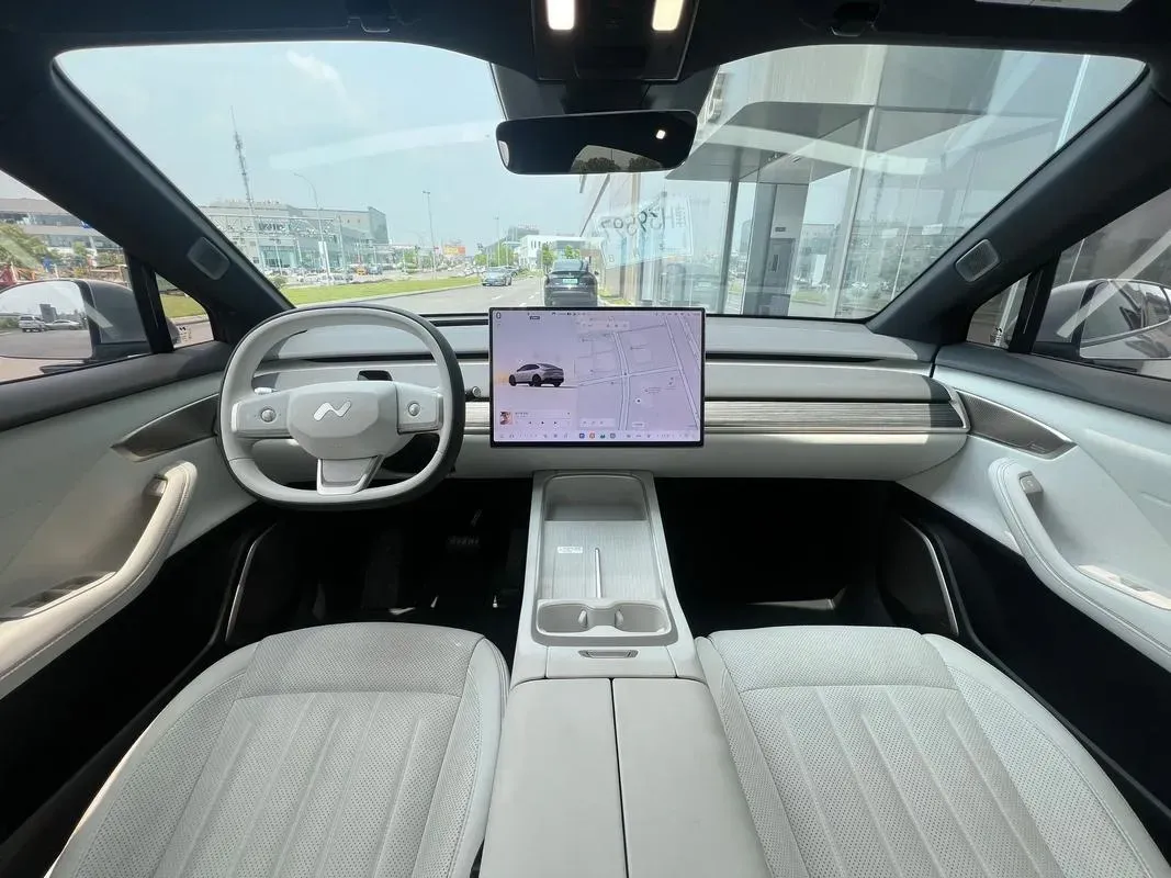 2024 ONVO L60 BEV 60KWH,autocango,china used car exporter,china ev exporter,chinese used car exporter,chinese used ev exporter