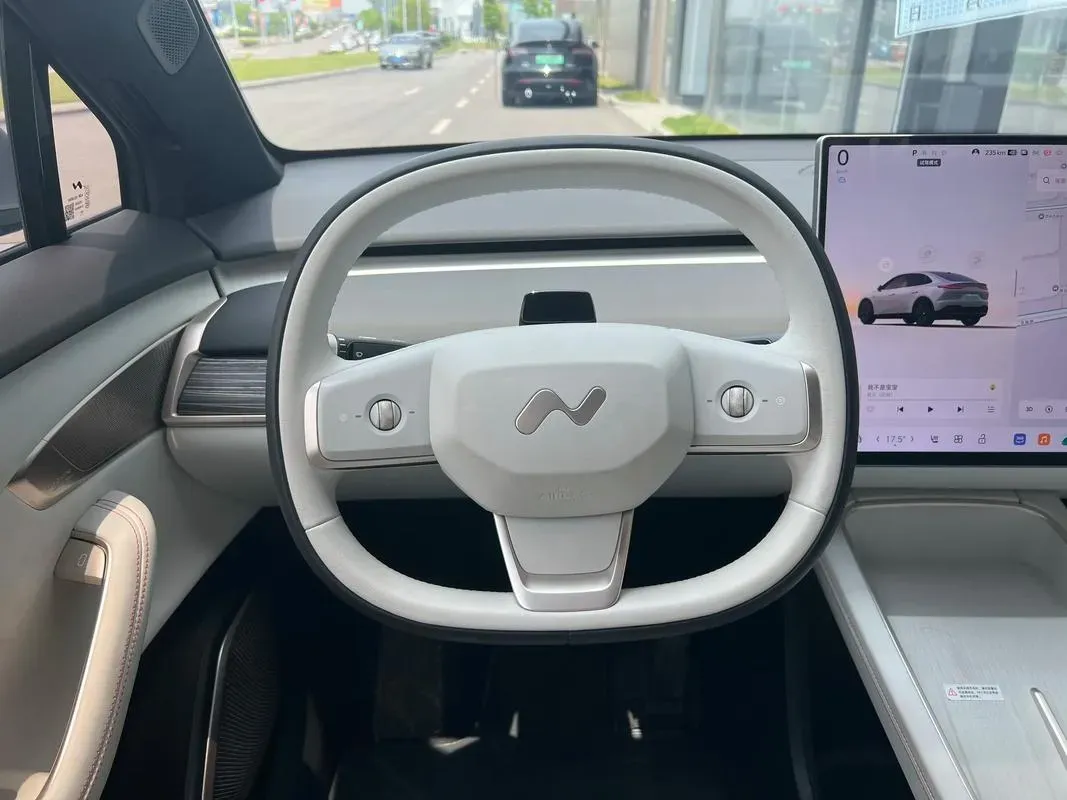 2024 ONVO L60 BEV 60KWH,autocango,china used car exporter,china ev exporter,chinese used car exporter,chinese used ev exporter