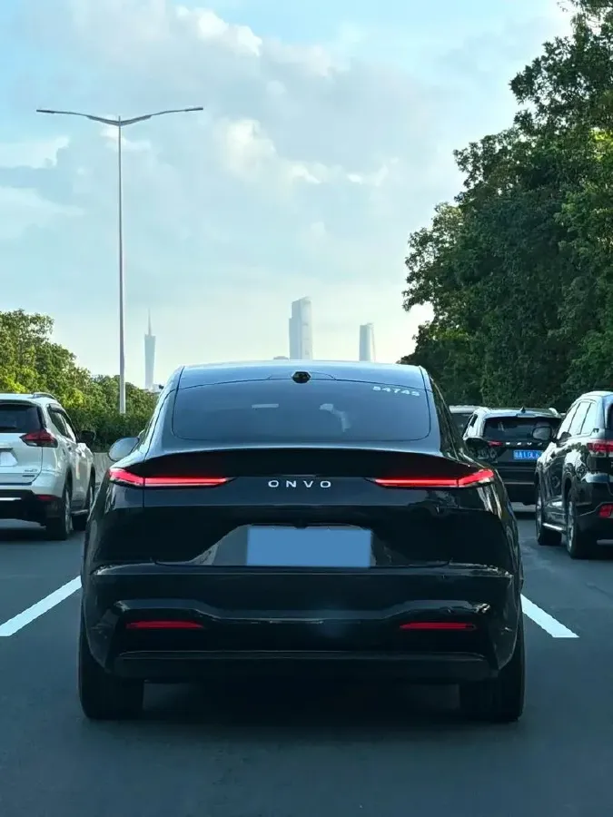 2024 ONVO L60 BEV 60KWH,autocango,china used car exporter,china ev exporter,chinese used car exporter,chinese used ev exporter