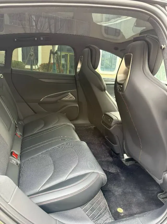 2024 MI SU7 BEV 73.6KWH,autocango,china used car exporter,china ev exporter,chinese used car exporter,chinese used ev exporter