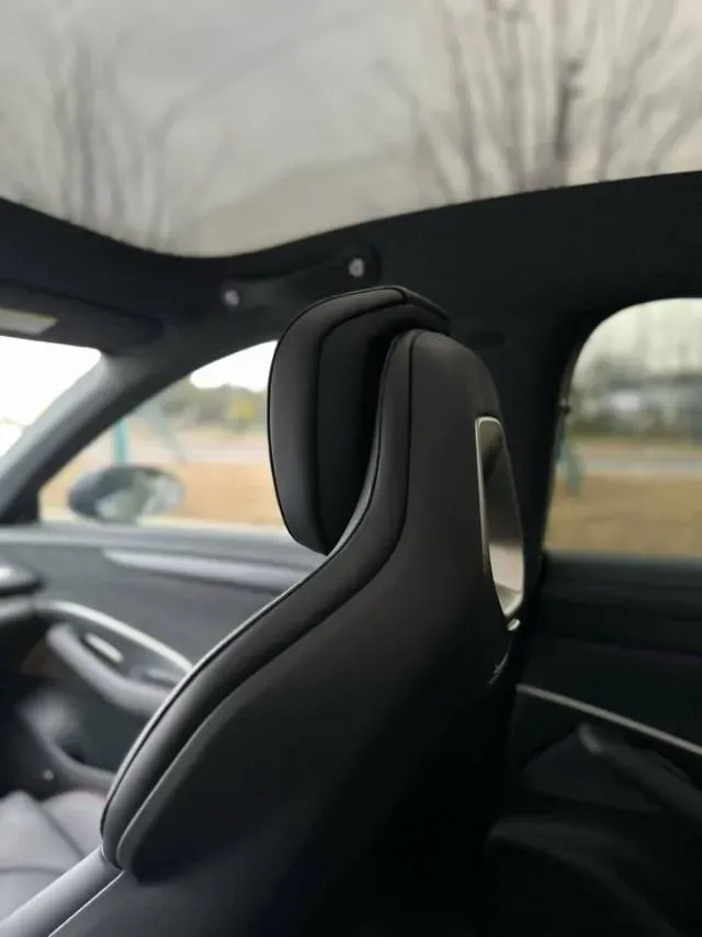 2024 MI SU7 BEV 73.6KWH,autocango,china used car exporter,china ev exporter,chinese used car exporter,chinese used ev exporter