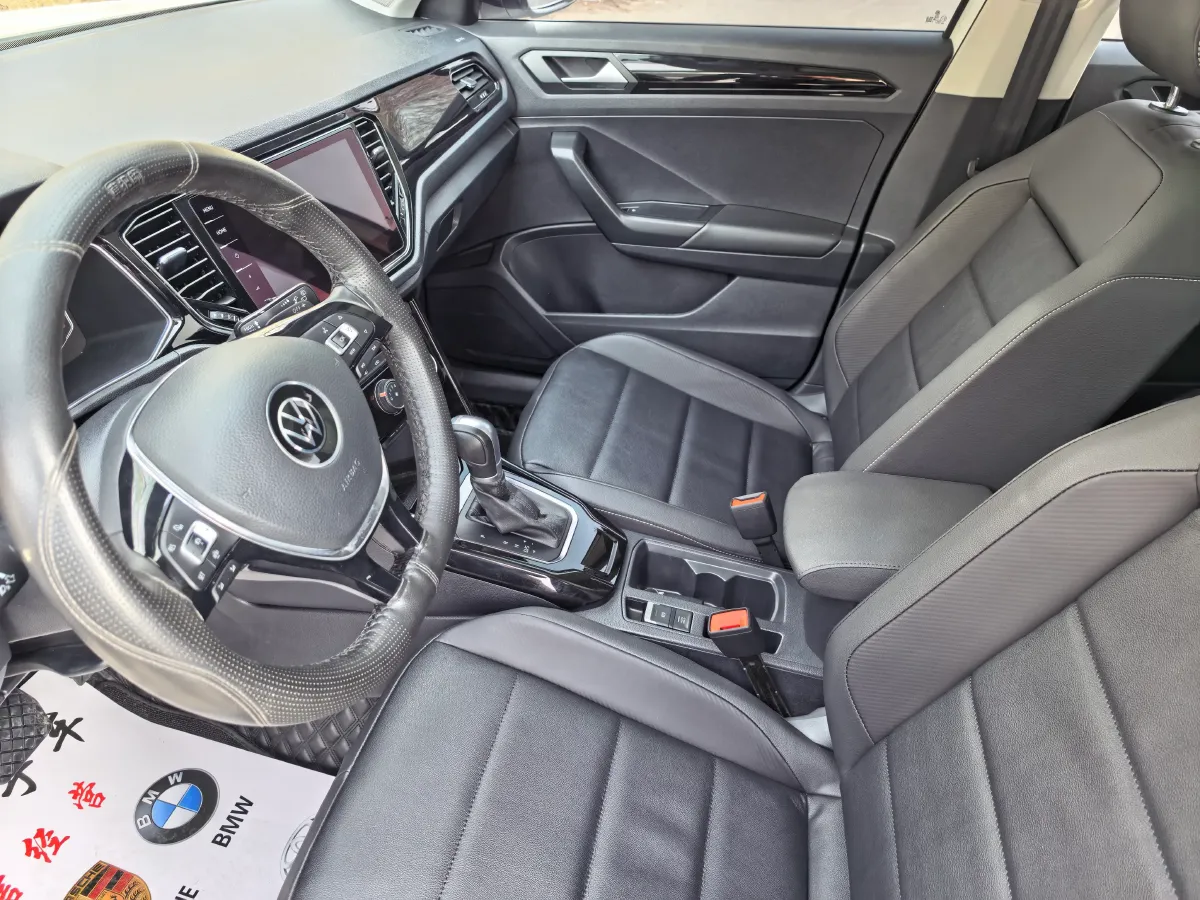 2022 Volkswagen T-Roc 1.4T 150HP L4 7DCT,autocango,china used car exporter,china ev exporter,chinese used car exporter,chinese used ev exporter