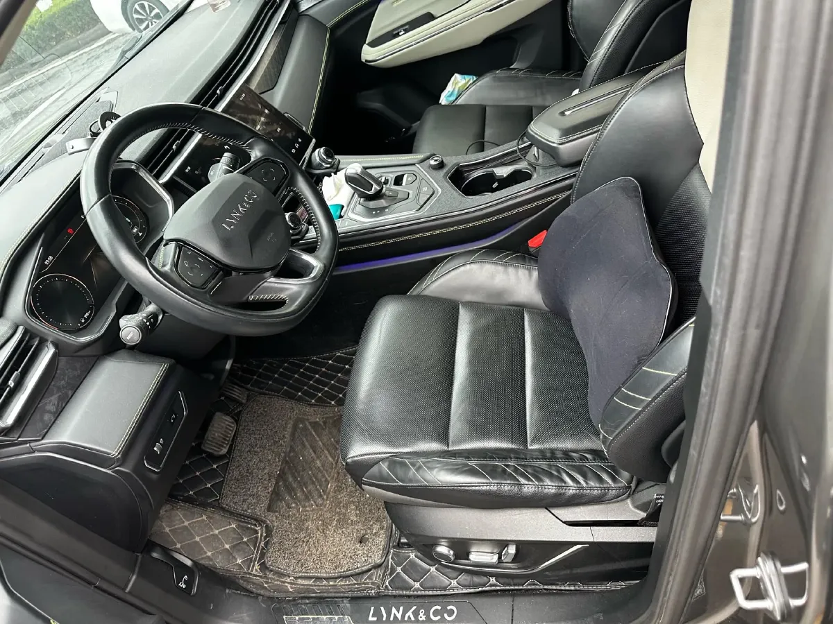 2020 LYNK&CO 05 2.0T 254HP L4 8AT,autocango,china used car exporter,china ev exporter,chinese used car exporter,chinese used ev exporter