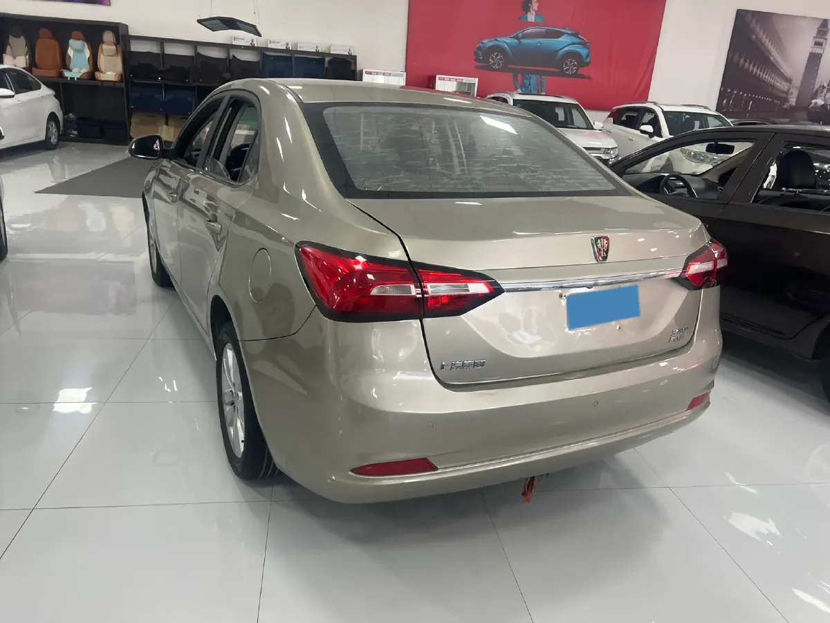 2017 Roewe 360 1.5L 109HP L4 5MT,autocango,china used car exporter,china ev exporter,chinese used car exporter,chinese used ev exporter