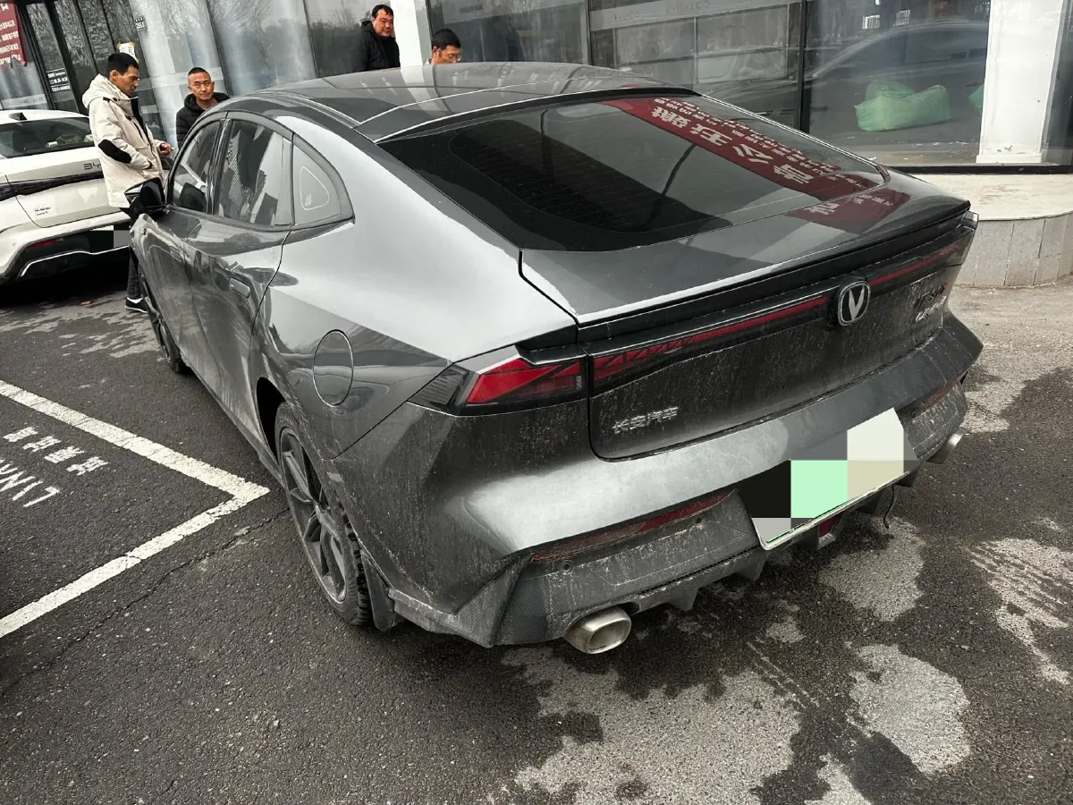 2023 ChangAn UNI-V iDD 1.5T 170HP L4 6TCT PHEV 18.4KWH,autocango,china used car exporter,china ev exporter,chinese used car exporter,chinese used ev exporter