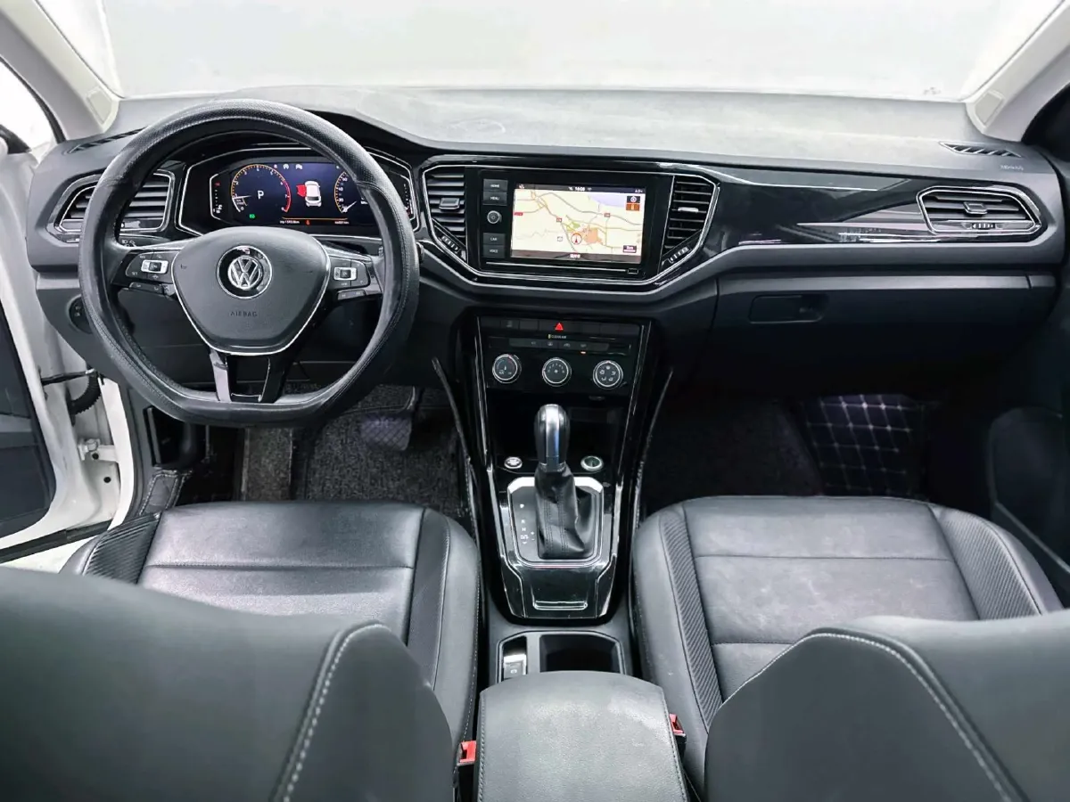 2020 Volkswagen T-Roc 1.4T 150HP L4 7DCT,autocango,china used car exporter,china ev exporter,chinese used car exporter,chinese used ev exporter