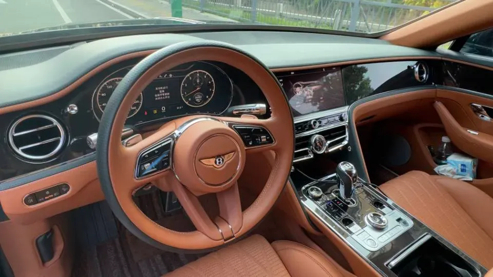 2021 Bentley Flying Spur 4.0T 550HP V8 8DCT,autocango,china used car exporter,china ev exporter,chinese used car exporter,chinese used ev exporter