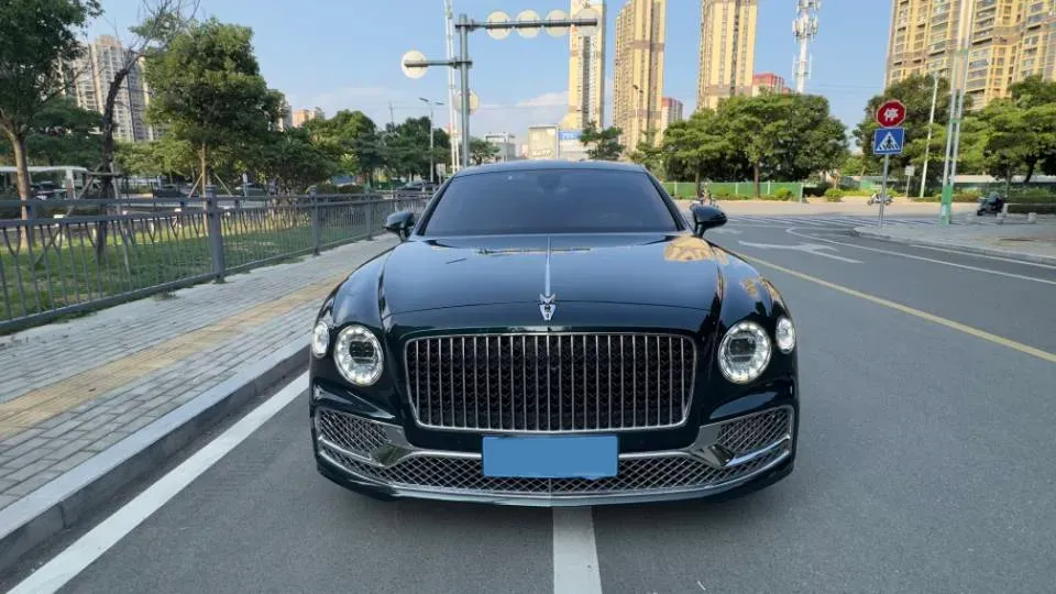 2021 Bentley Flying Spur 4.0T 550HP V8 8DCT,autocango,china used car exporter,china ev exporter,chinese used car exporter,chinese used ev exporter