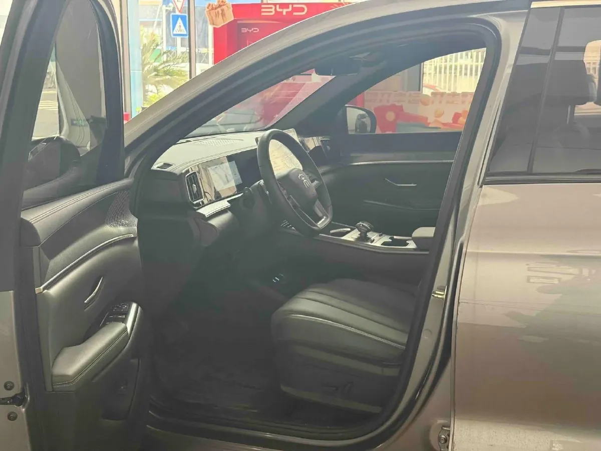 2025 BYD Song Pro 1.5L 101HP L4 E-CVT PHEV 18.3KWH,autocango,china used car exporter,china ev exporter,chinese used car exporter,chinese used ev exporter