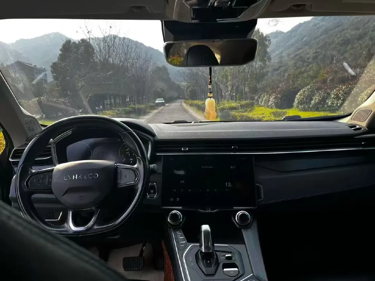 2020 LYNK&CO 05 2.0T 254HP L4 8AT,autocango,china used car exporter,china ev exporter,chinese used car exporter,chinese used ev exporter