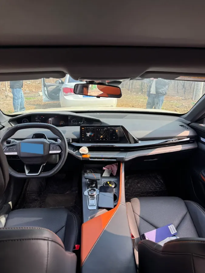 2022 ChangAn UNI-V 1.5T 188HP L4 7DCT,autocango,china used car exporter,china ev exporter,chinese used car exporter,chinese used ev exporter