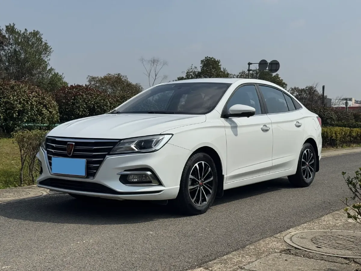 2020 Roewe i5 1.5L 120HP L4 CVT,autocango,china used car exporter,china ev exporter,chinese used car exporter,chinese used ev exporter