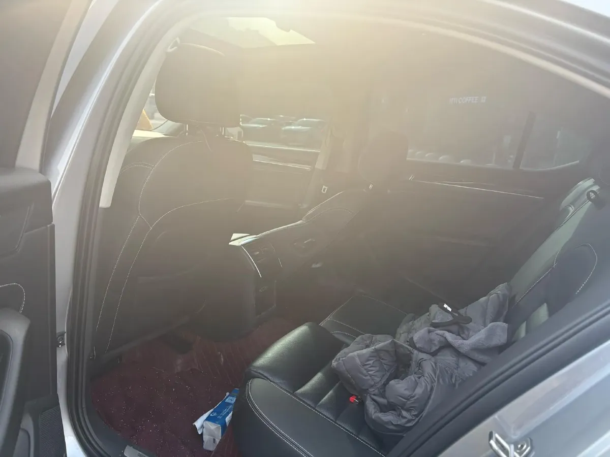 2019 Skoda Superb 2.0T 186HP L4 7DCT,autocango,china used car exporter,china ev exporter,chinese used car exporter,chinese used ev exporter