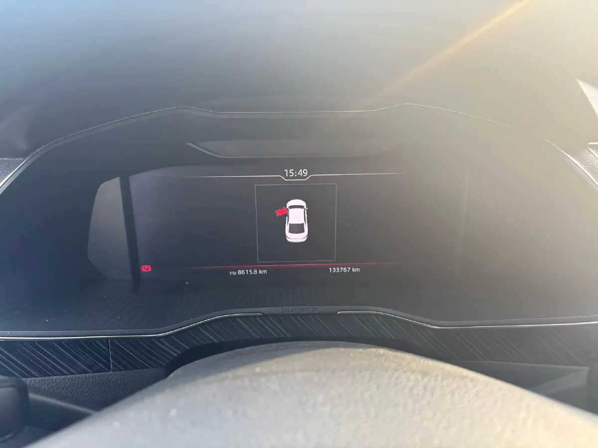 2019 Skoda Superb 2.0T 186HP L4 7DCT,autocango,china used car exporter,china ev exporter,chinese used car exporter,chinese used ev exporter