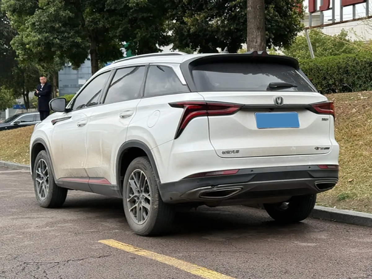 2022 ChangAn CS75 Plus 1.5T 178HP L4 6AT,autocango,china used car exporter,china ev exporter,chinese used car exporter,chinese used ev exporter