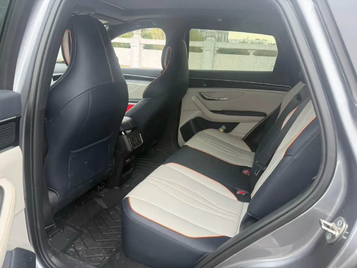 2022 Geely JiaJi 1.5T 177HP L3 7DCT PHEV 15.5KWH,autocango,china used car exporter,china ev exporter,chinese used car exporter,chinese used ev exporter