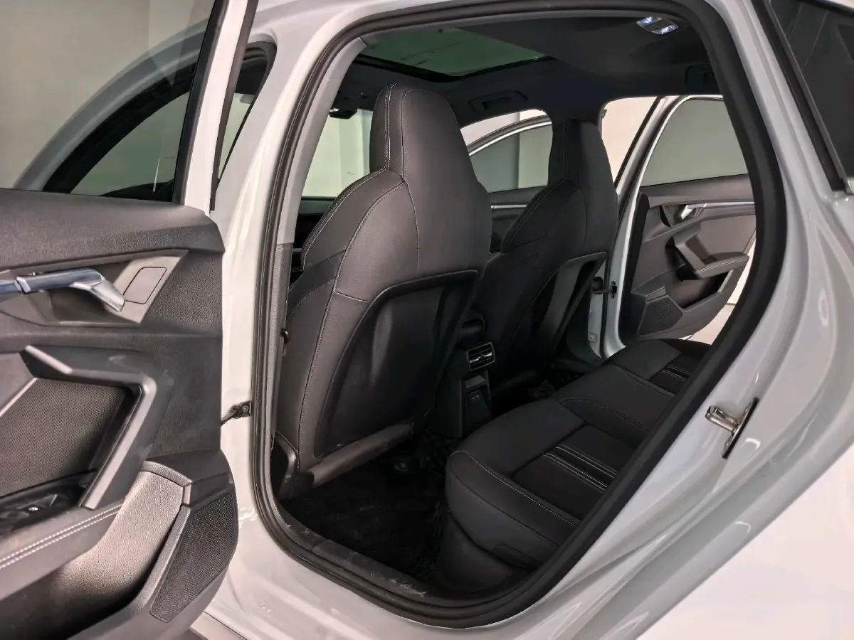 2022 Audi A3 1.4T 150HP L4 7DCT,autocango,china used car exporter,china ev exporter,chinese used car exporter,chinese used ev exporter