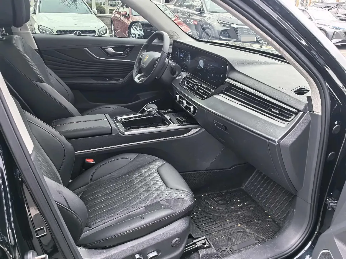 2023 HongQi HS5 2.0T 252HP L4 8AT,autocango,china used car exporter,china ev exporter,chinese used car exporter,chinese used ev exporter