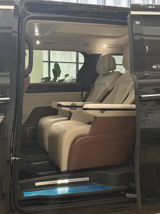 2025 BYD Xia 1.5T 156HP L4 E-CVT PHEV 36.6KWH,autocango,china used car exporter,china ev exporter,chinese used car exporter,chinese used ev exporter