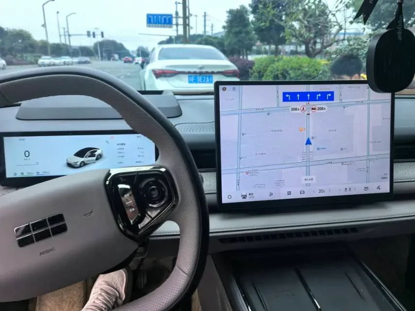 2025 Geely Galaxy Starshine 8 1.5T 163HP L4 3DHT PHEV 27.69KWH,autocango,china used car exporter,china ev exporter,chinese used car exporter,chinese used ev exporter