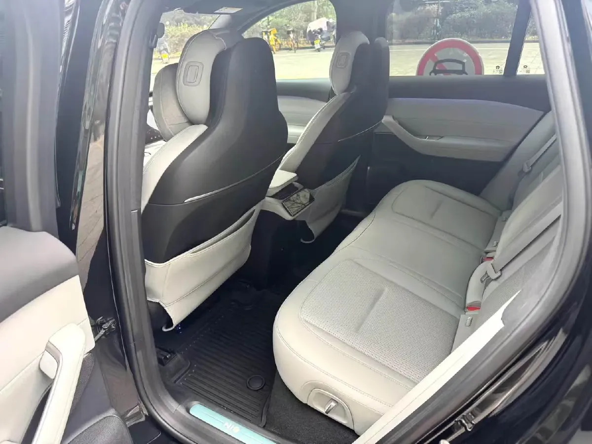 2024 NIO ES6 BEV 75KWH,autocango,china used car exporter,china ev exporter,chinese used car exporter,chinese used ev exporter