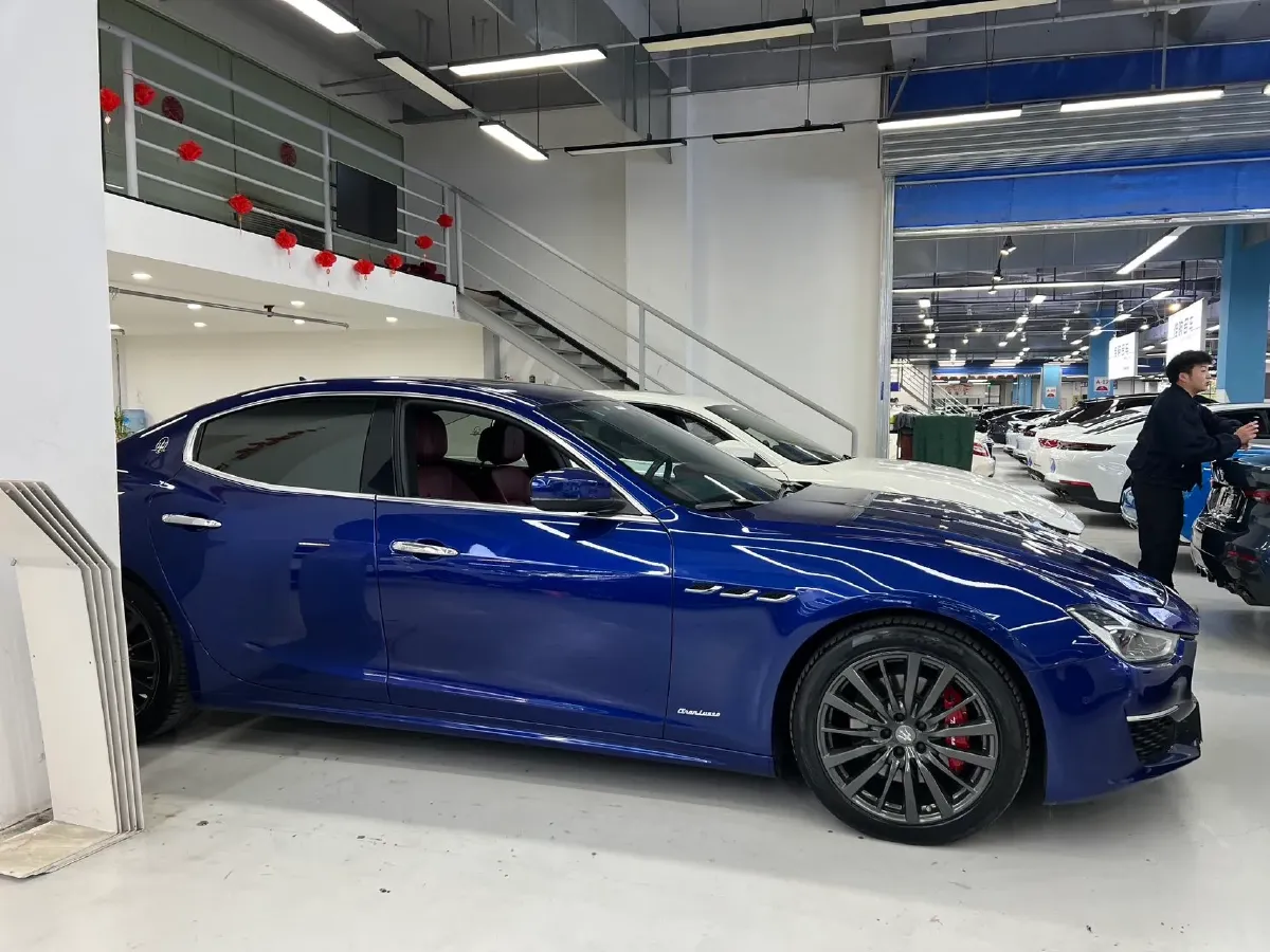 2019 Maserati Ghibli 3.0T 350HP V6 8AT,autocango,china used car exporter,china ev exporter,chinese used car exporter,chinese used ev exporter