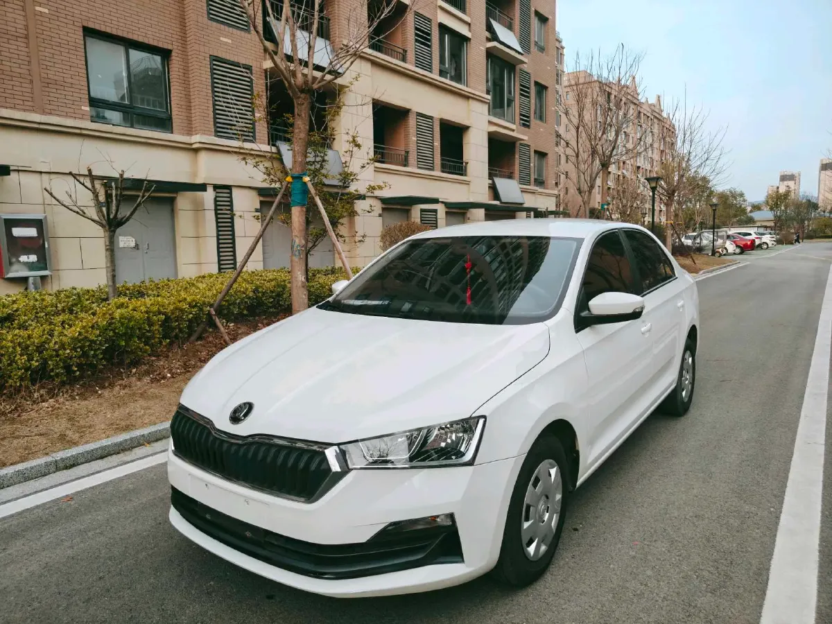 2022 Skoda Rapid 1.5L 112HP L4 6AT,autocango,china used car exporter,china ev exporter,chinese used car exporter,chinese used ev exporter