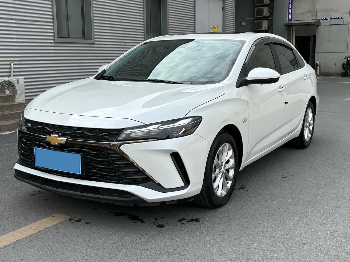 2024 Chevrolet Monza 1.5L 113HP L4 6DCT,autocango,china used car exporter,china ev exporter,chinese used car exporter,chinese used ev exporter