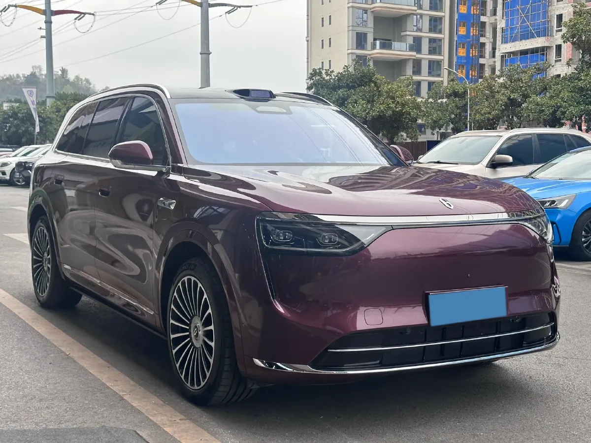 2025 AITO AITO M8 REEV 160HP REEV 53.4KWH,autocango,china used car exporter,china ev exporter,chinese used car exporter,chinese used ev exporter