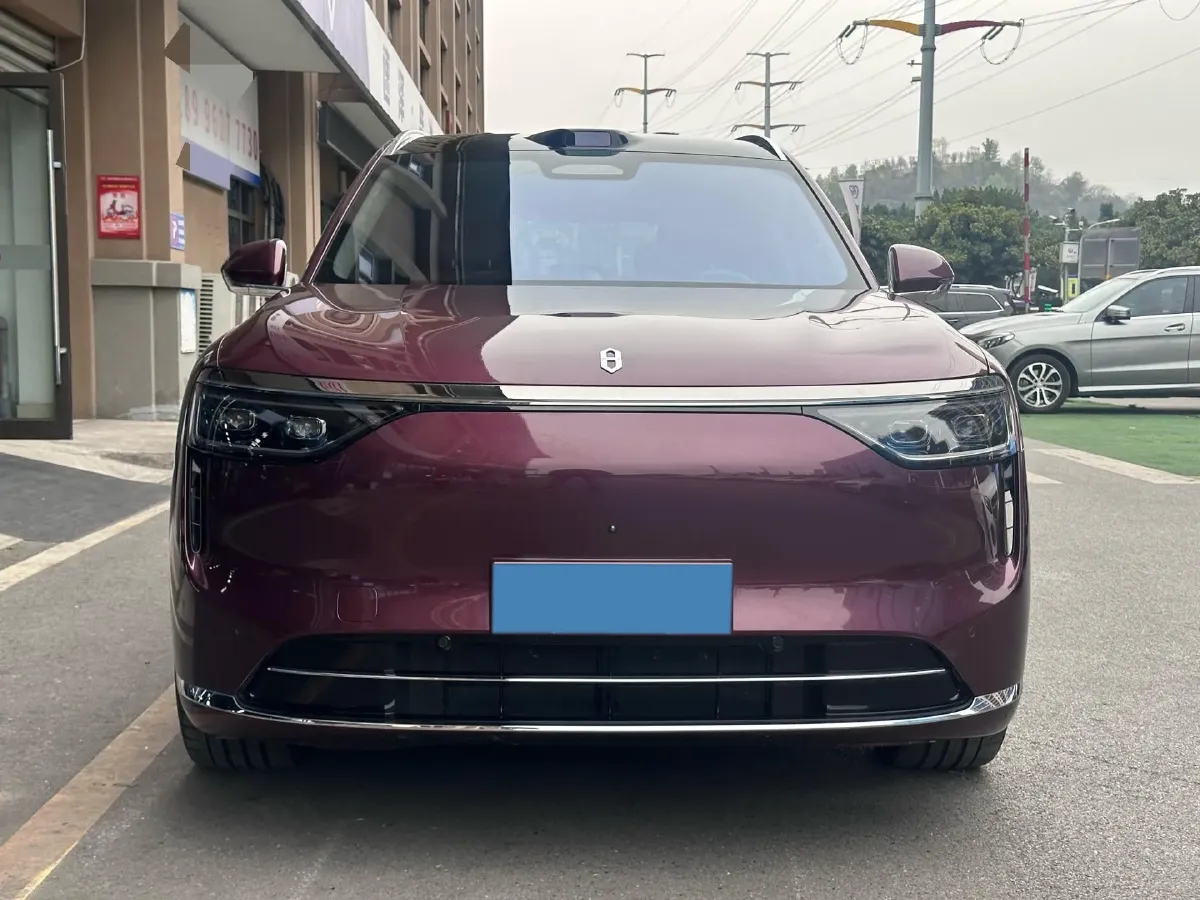 2025 AITO AITO M8 REEV 160HP REEV 53.4KWH,autocango,china used car exporter,china ev exporter,chinese used car exporter,chinese used ev exporter