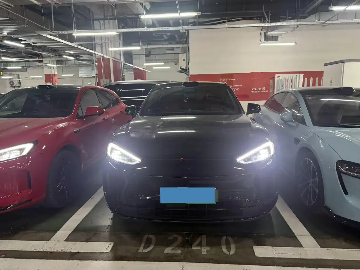 2025 AITO AITO M5 1.5T 152HP L4 REEV 42KWH,autocango,china used car exporter,china ev exporter,chinese used car exporter,chinese used ev exporter