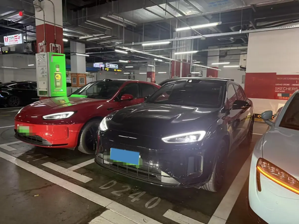2025 AITO AITO M5 1.5T 152HP L4 REEV 42KWH,autocango,china used car exporter,china ev exporter,chinese used car exporter,chinese used ev exporter
