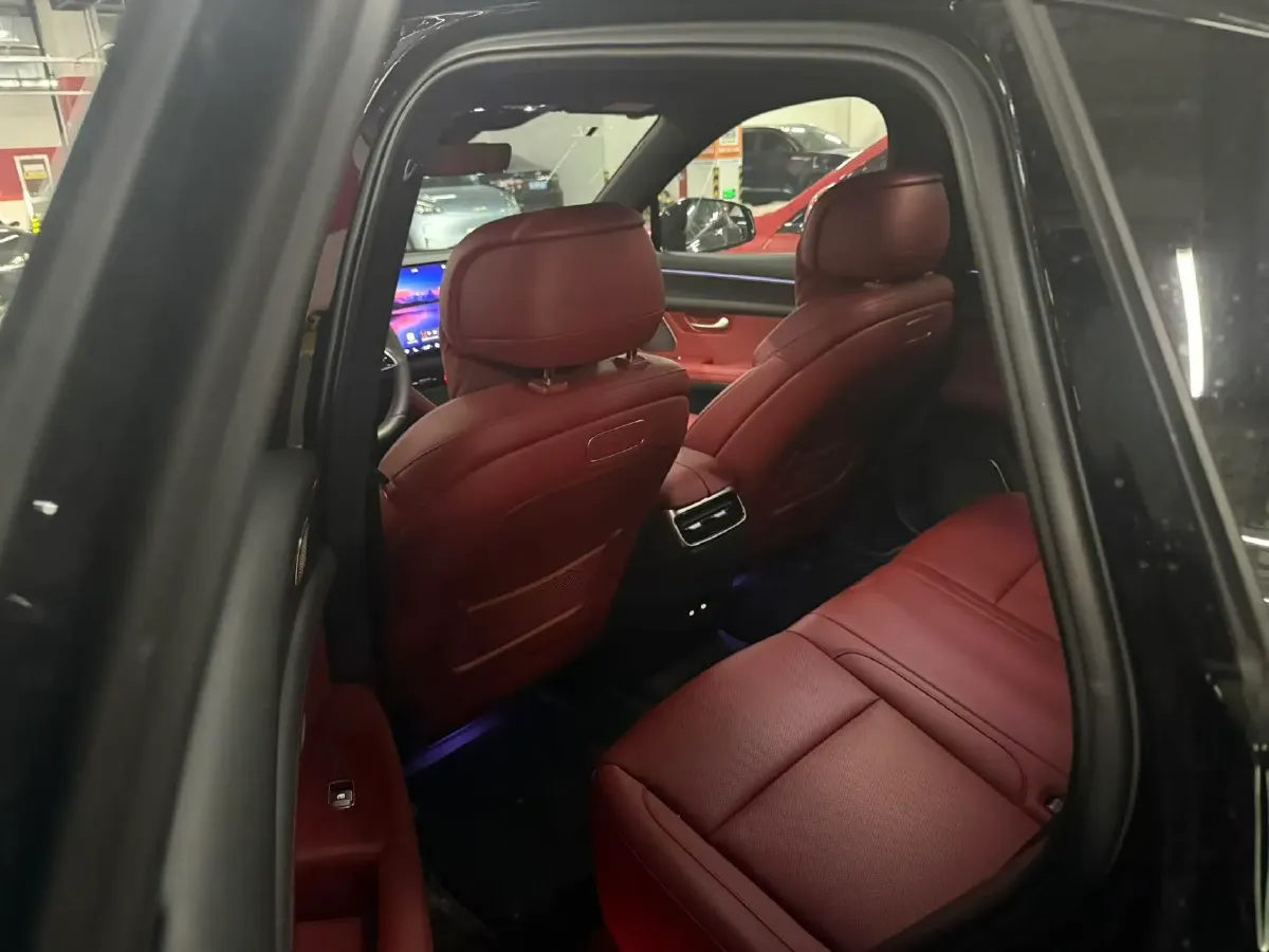 2025 AITO AITO M5 1.5T 152HP L4 REEV 42KWH,autocango,china used car exporter,china ev exporter,chinese used car exporter,chinese used ev exporter