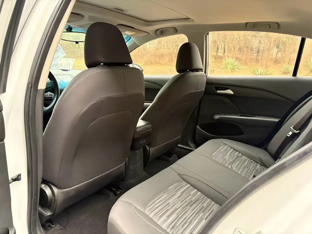 2019 Chevrolet Cavalier 1.5L 113HP L4 6AT,autocango,china used car exporter,china ev exporter,chinese used car exporter,chinese used ev exporter