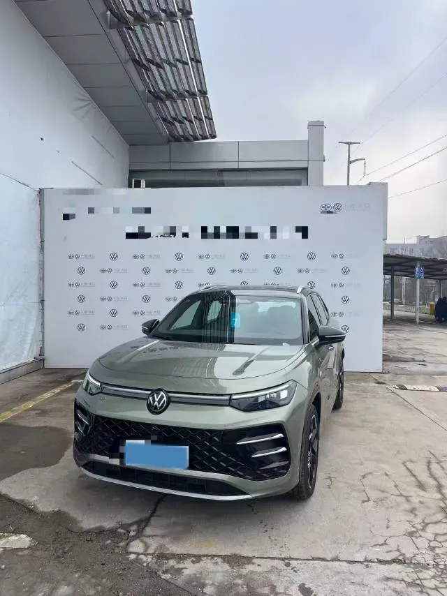 2025 Volkswagen Tayron 2.0T 220HP L4 7DCT,autocango,china used car exporter,china ev exporter,chinese used car exporter,chinese used ev exporter