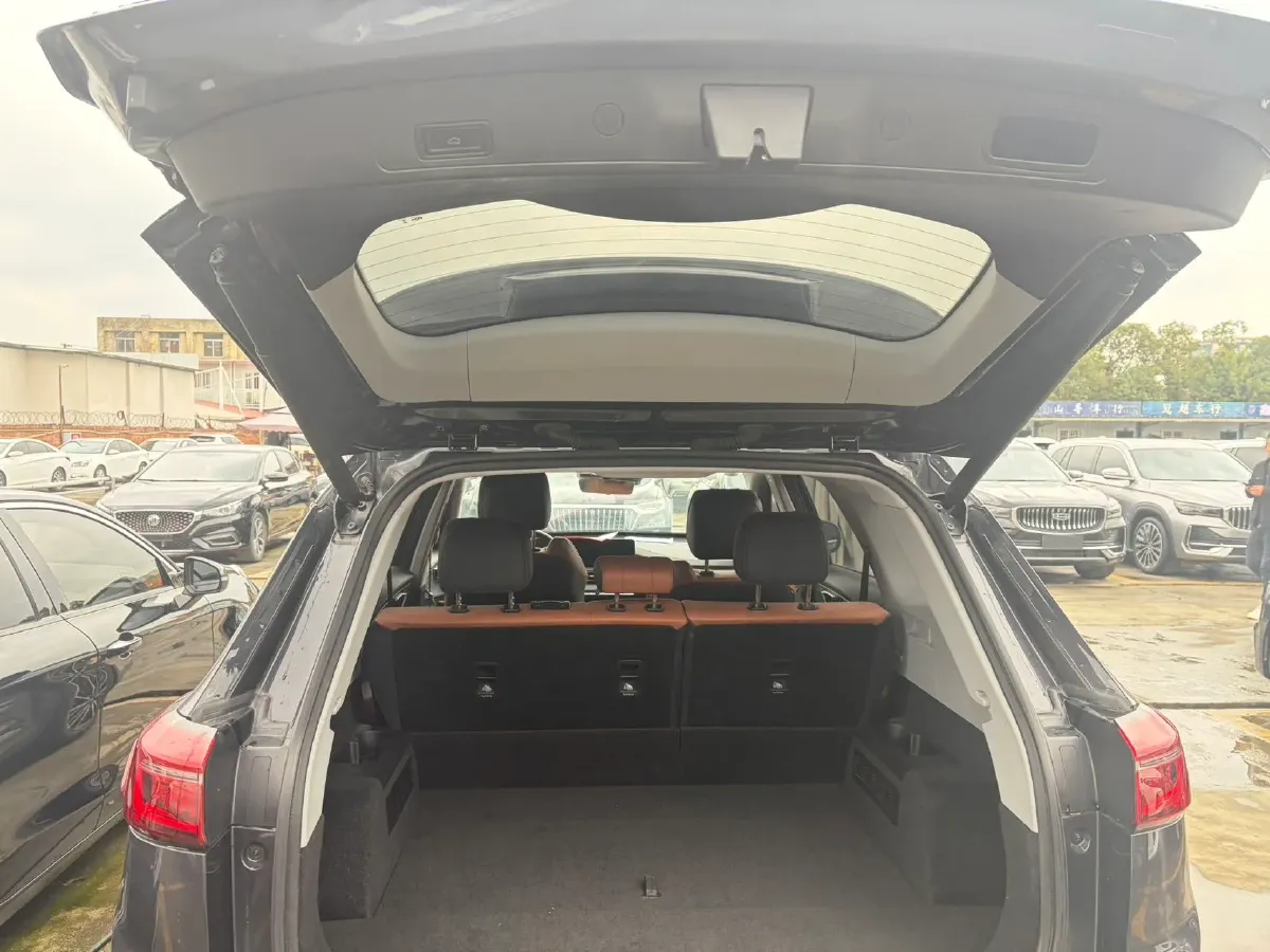 2020 Chery Tiggo 8 1.6T 197HP L4 7DCT,autocango,china used car exporter,china ev exporter,chinese used car exporter,chinese used ev exporter