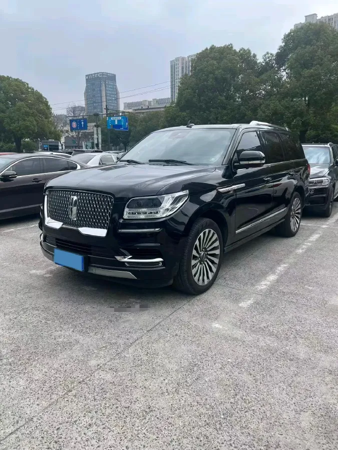 2020 Lincoln Navigator 3.5T 388HP V6 10AT,autocango,china used car exporter,china ev exporter,chinese used car exporter,chinese used ev exporter