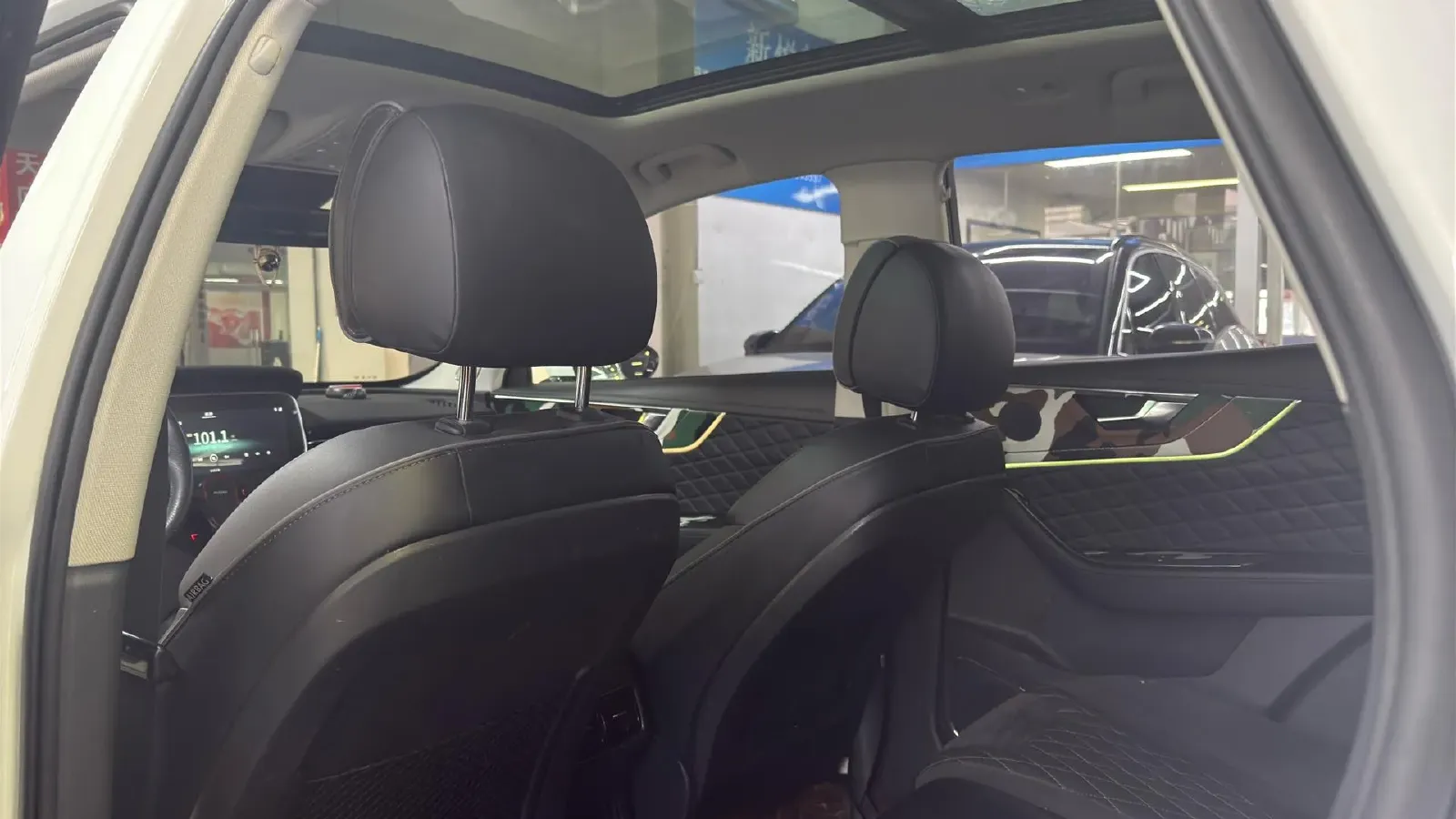 2019 HongQi HS5 2.0T 224HP L4 6AT,autocango,china used car exporter,china ev exporter,chinese used car exporter,chinese used ev exporter