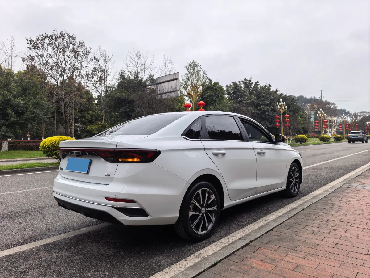 2025 Geely Emgrand 1.5L 127HP L4 CVT,autocango,china used car exporter,china ev exporter,chinese used car exporter,chinese used ev exporter