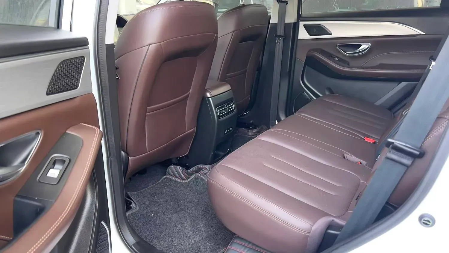 2021 Jetour X90 1.6T 197HP L4 7DCT,autocango,china used car exporter,china ev exporter,chinese used car exporter,chinese used ev exporter