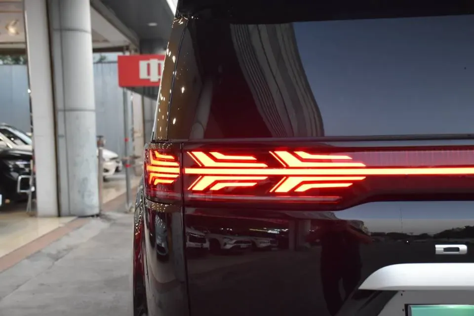 2024 Denza D9 1.5T 139HP L4 E-CVT PHEV 40KWH,autocango,china used car exporter,china ev exporter,chinese used car exporter,chinese used ev exporter