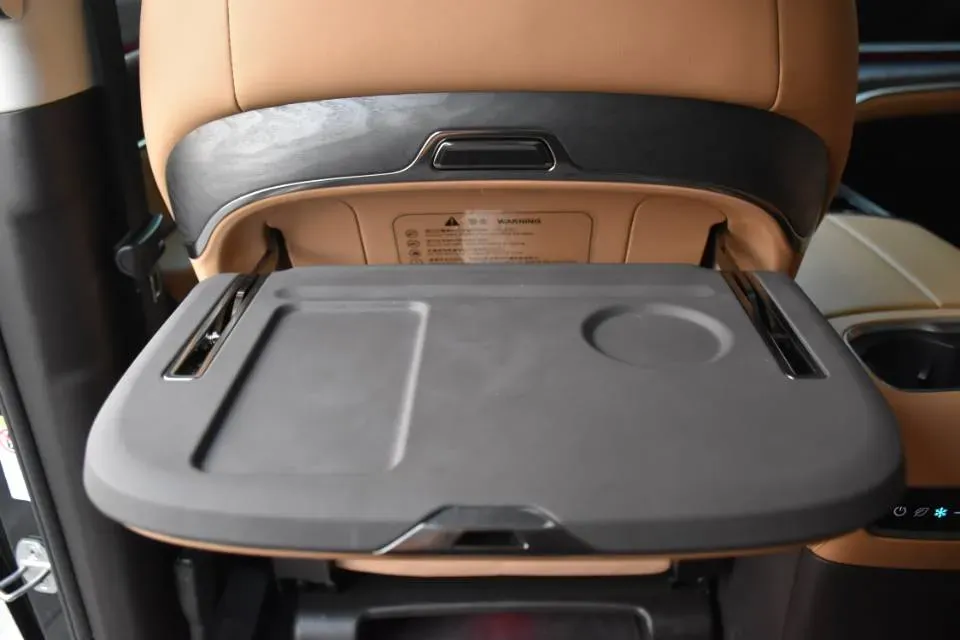 2024 Denza D9 1.5T 139HP L4 E-CVT PHEV 40KWH,autocango,china used car exporter,china ev exporter,chinese used car exporter,chinese used ev exporter