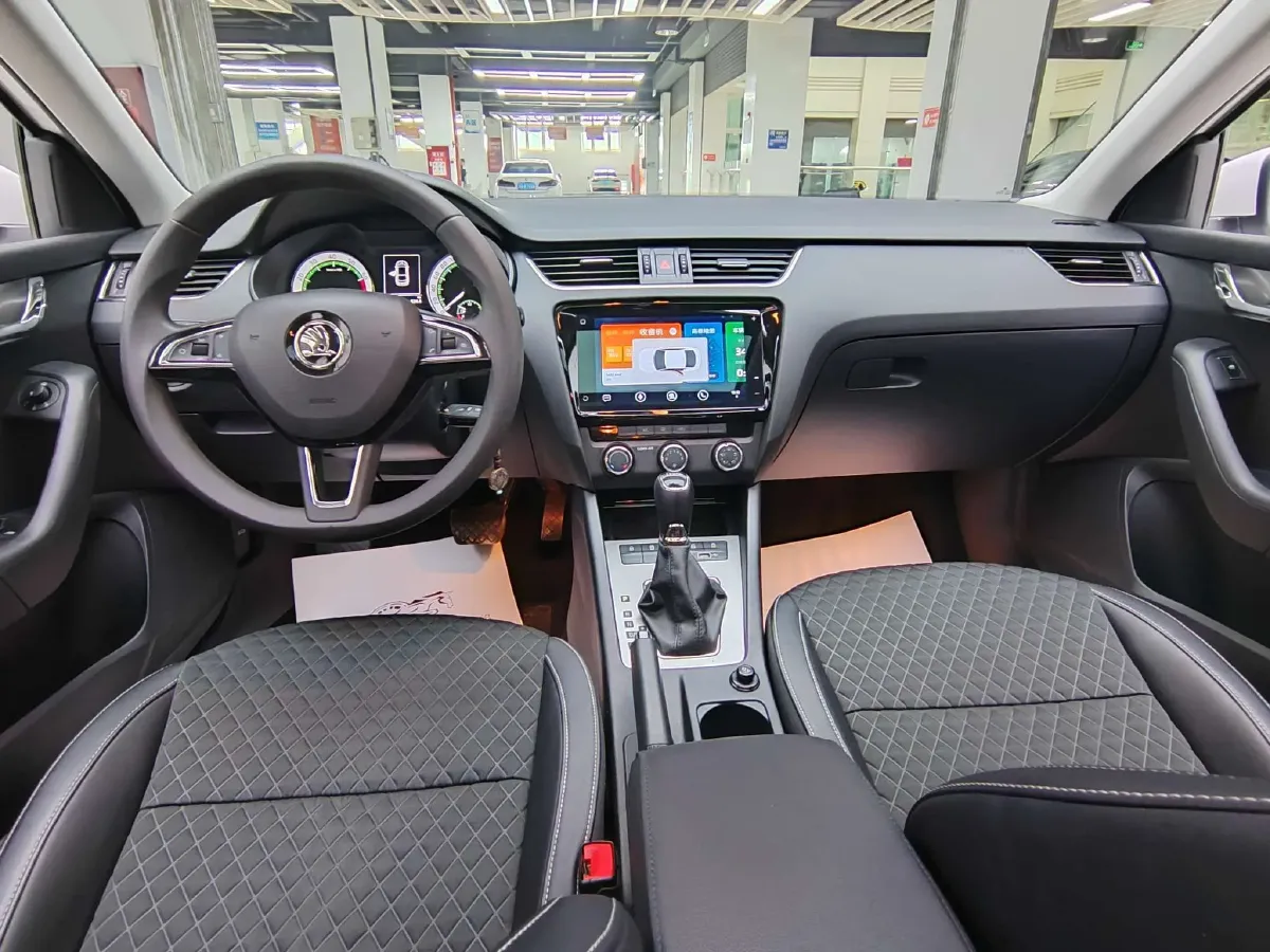 2019 Skoda Octavia 1.2T 116HP L4 7DCT,autocango,china used car exporter,china ev exporter,chinese used car exporter,chinese used ev exporter