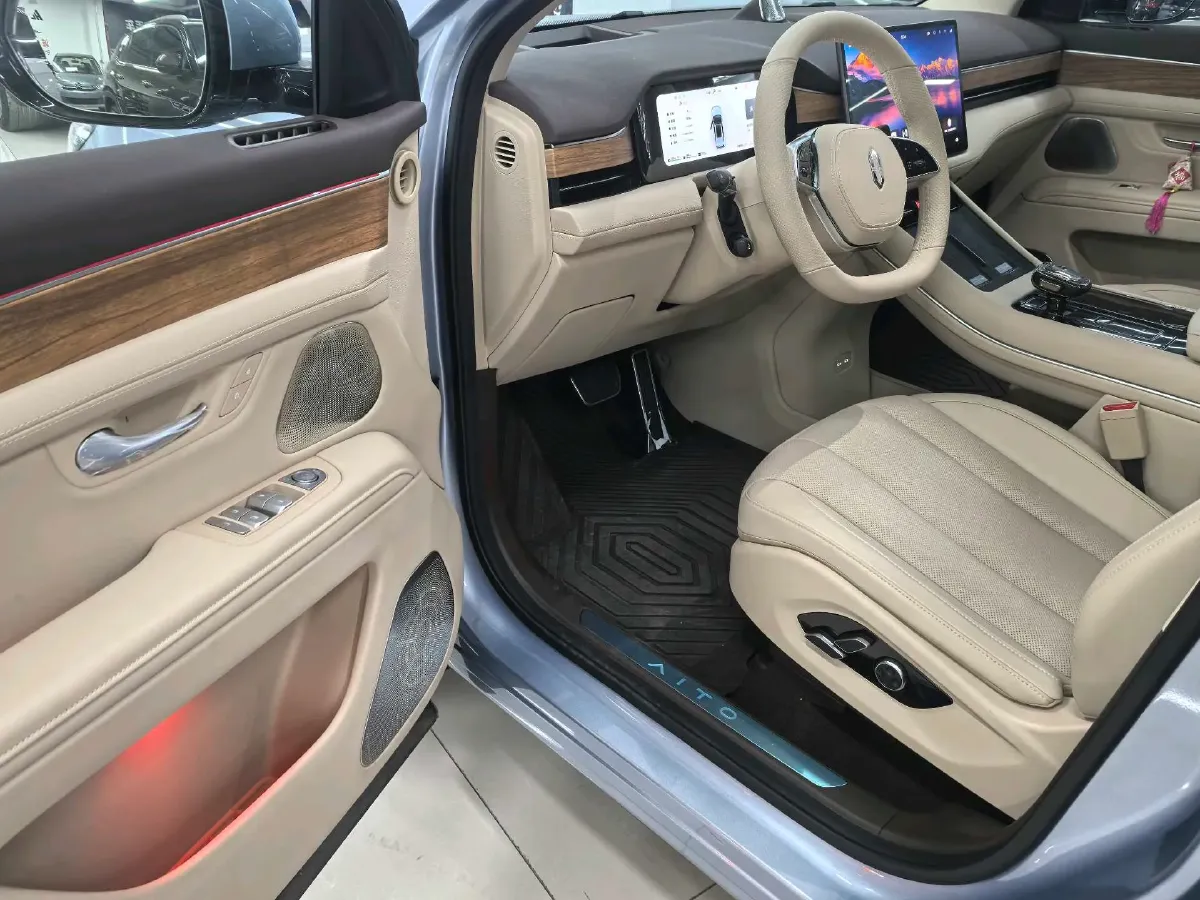 2024 AITO AITO M7 1.5T 152HP L4 REEV 40KWH,autocango,china used car exporter,china ev exporter,chinese used car exporter,chinese used ev exporter