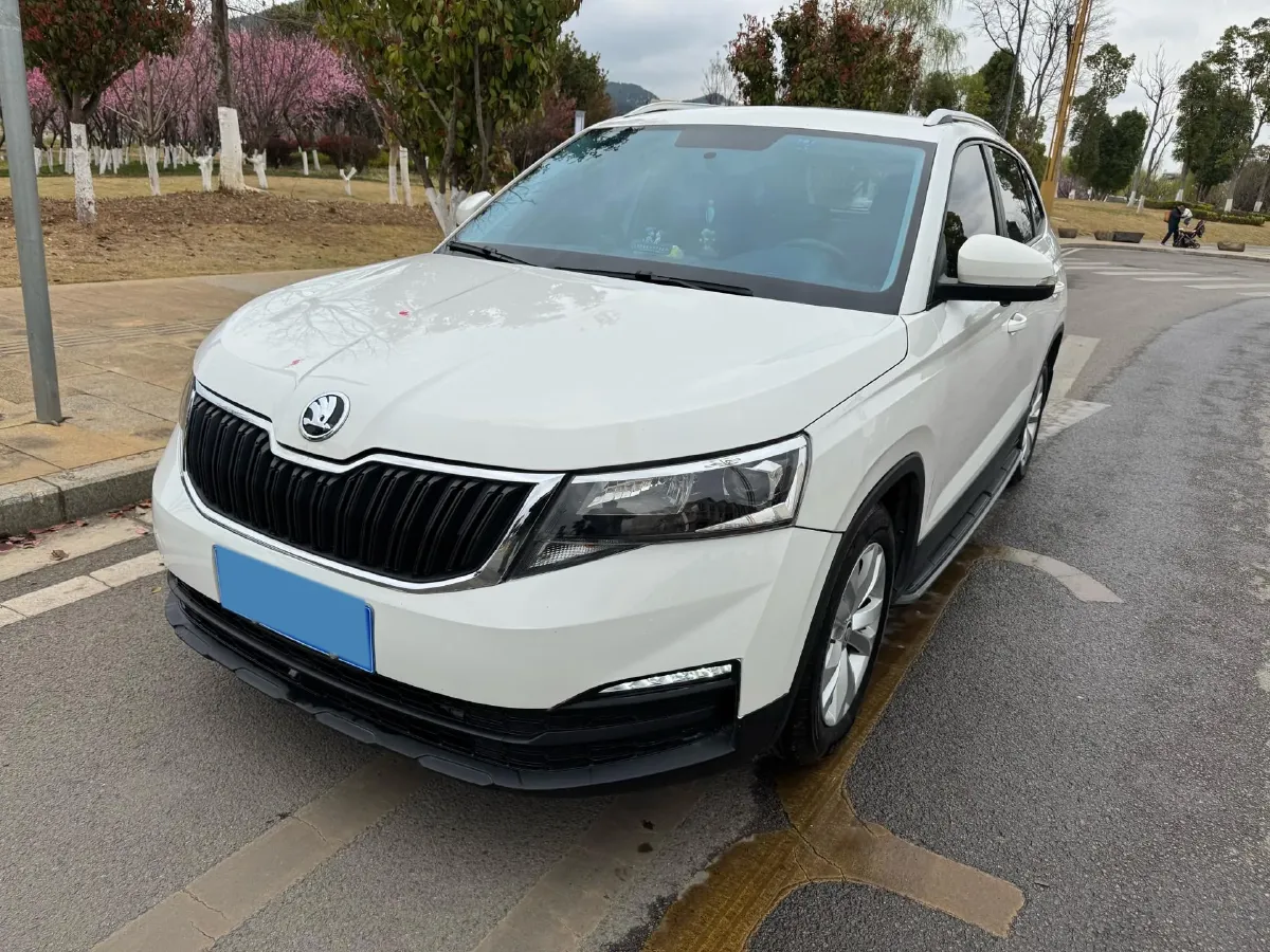 2020 Skoda Kamiq 1.5L 112HP L4 5MT,autocango,china used car exporter,china ev exporter,chinese used car exporter,chinese used ev exporter