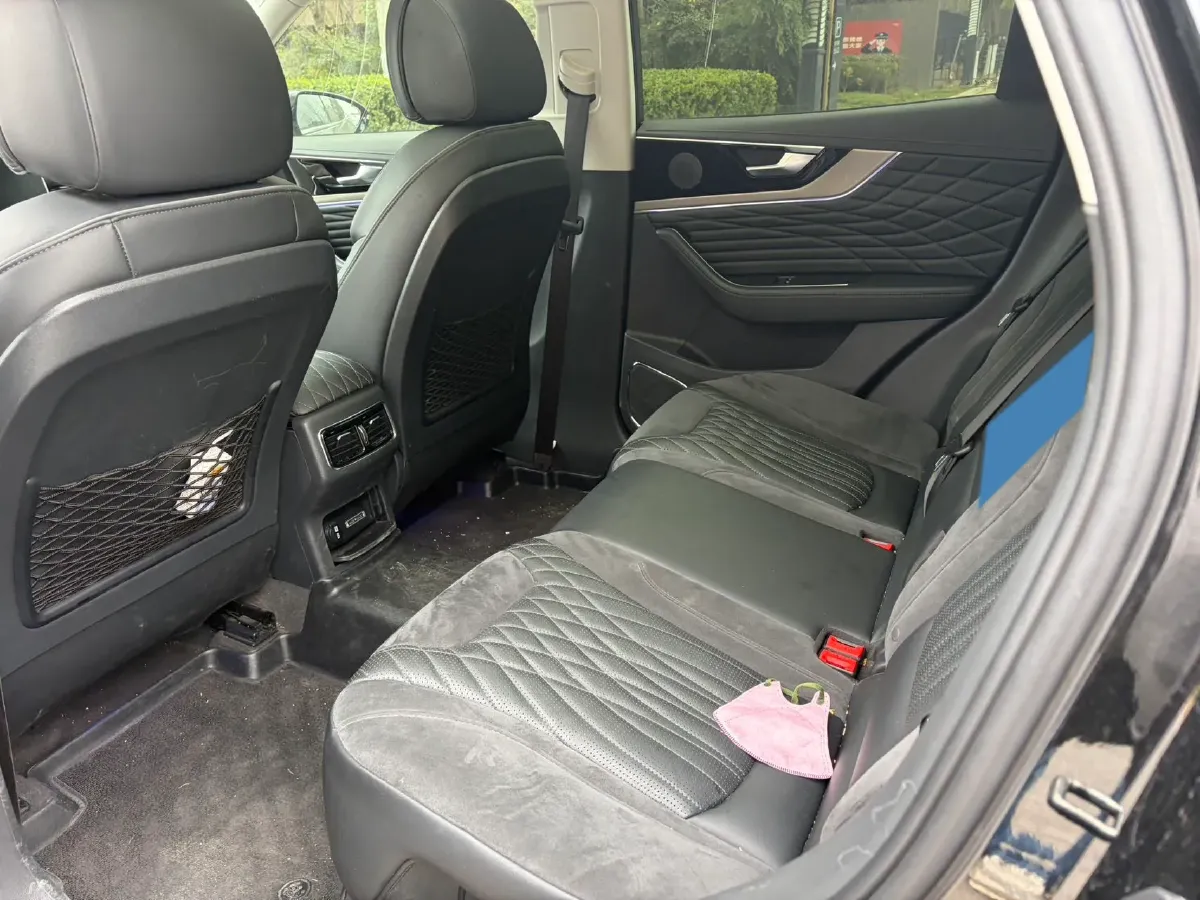 2022 HongQi HS5 2.0T 224HP L4 6AT,autocango,china used car exporter,china ev exporter,chinese used car exporter,chinese used ev exporter