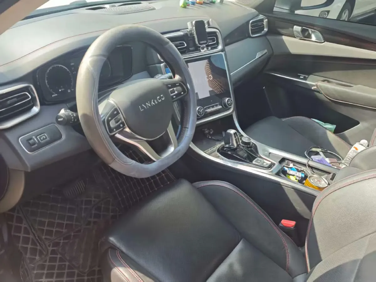 2019 LYNK&CO 01 2.0T 190HP L4 7DCT,autocango,china used car exporter,china ev exporter,chinese used car exporter,chinese used ev exporter