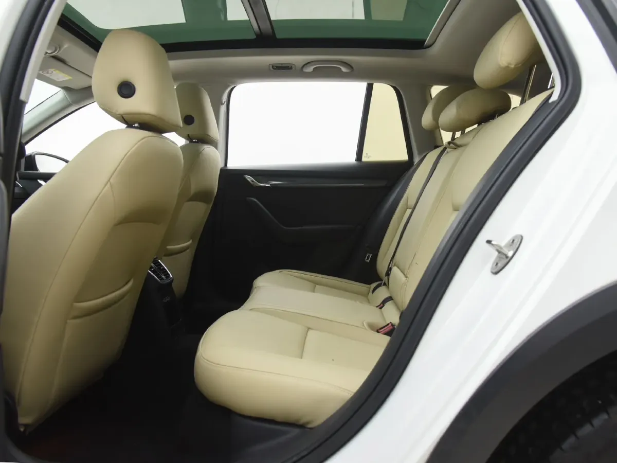 2019 Chevrolet Malibu XL 1.3T 165HP L3 CVT,autocango,china used car exporter,china ev exporter,chinese used car exporter,chinese used ev exporter