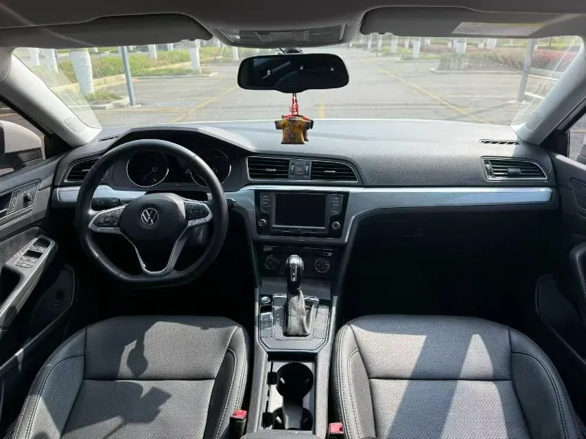 2017 Volkswagen Lamando 1.4T 131HP L4 7DCT,autocango,china used car exporter,china ev exporter,chinese used car exporter,chinese used ev exporter